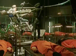 Illustration for article titled Last Night's Arrow Was Like One Long Clip Show from Many, Many Movies